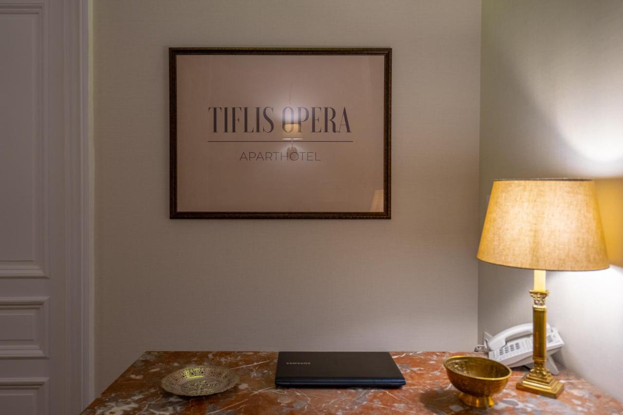 Tiflis Opera Aparthotel Bagian luar foto